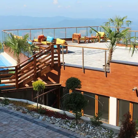 As Lux アパート *