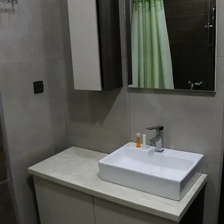 アパート As Lux *