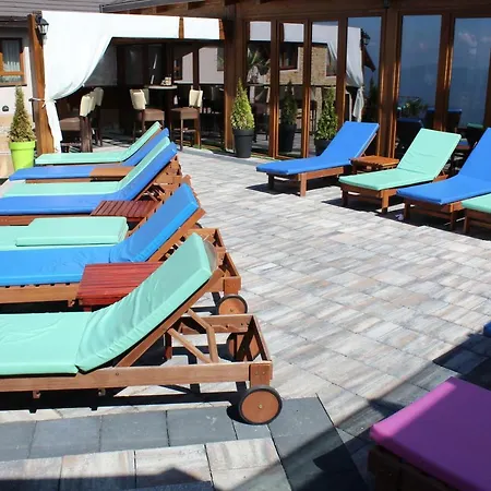 アパート As Lux *